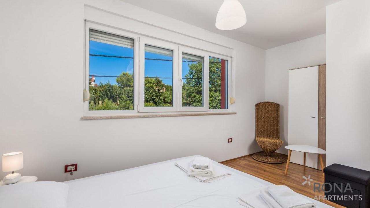 Rona Apartment Denis Umago Exterior foto